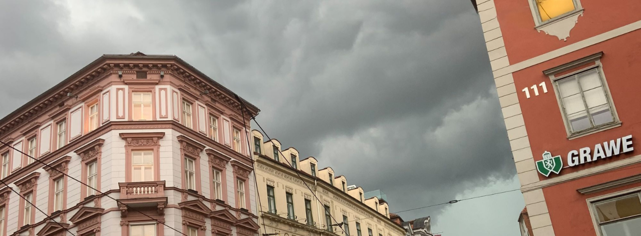 Gewitter im Anmarsch über dem Grazer Hauptplatz © Umweltamt/Kuss Gewitter im Anmarsch über dem Grazer Hauptplatz