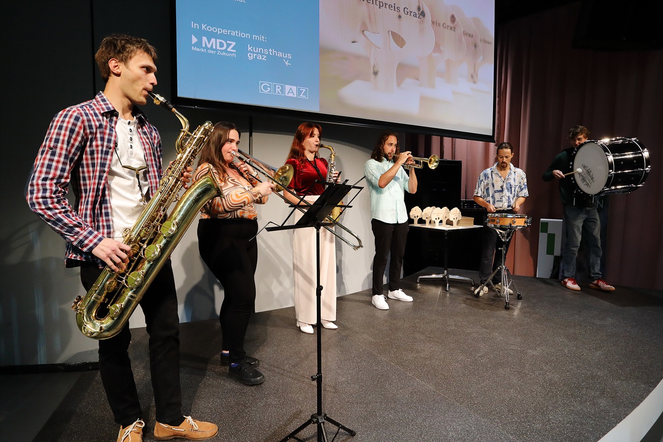 Flotte Eröffnung mit der KUG Earth Band © J.J.Kucek Flotte Eröffnung mit der KUG Earth Band